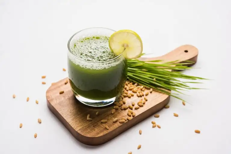 Get glowing skin and lose weight naturally with wheatgrass juice